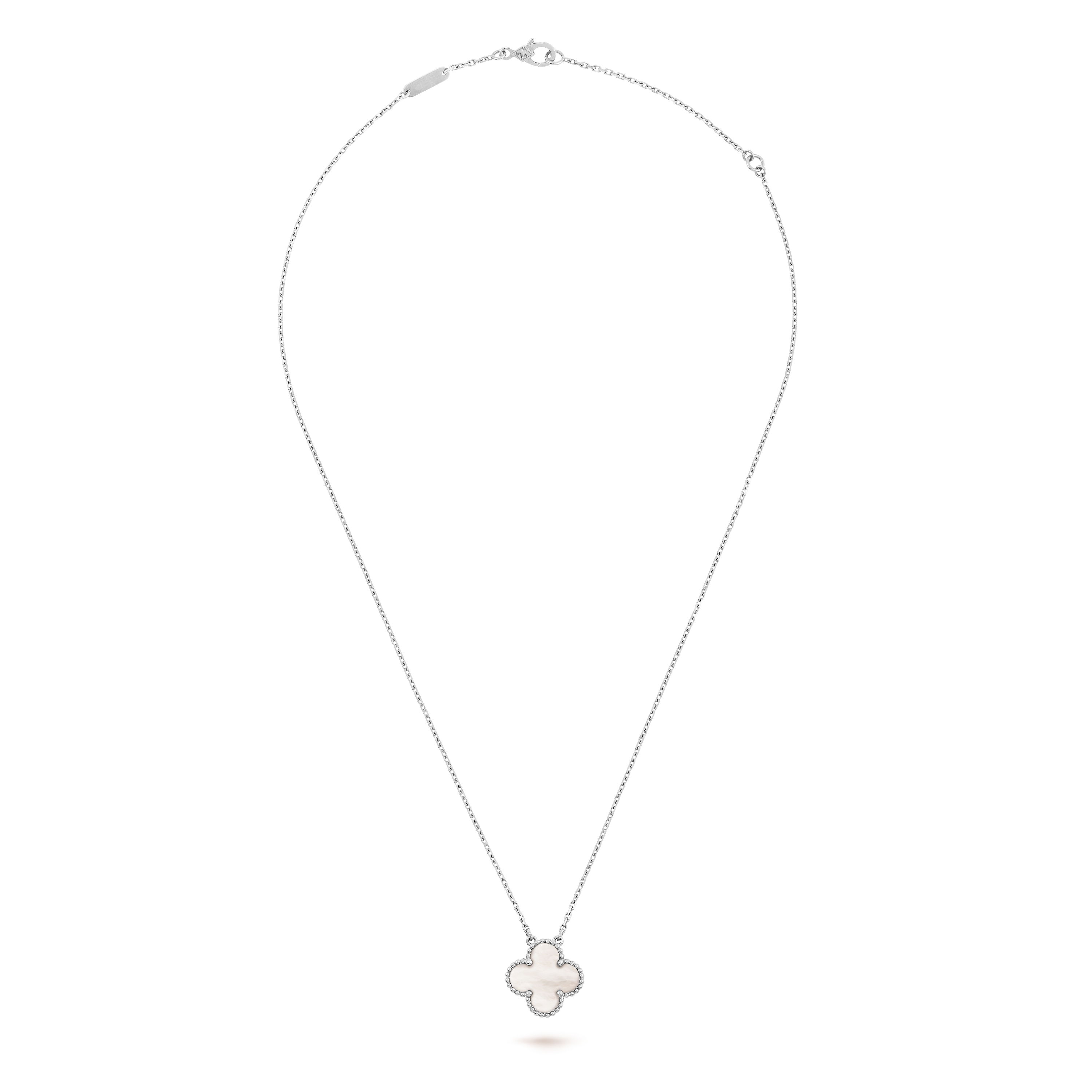COLLIER PENDENTIF VINATGE ALHAMBRA BLANC MOTHER OF PEARL