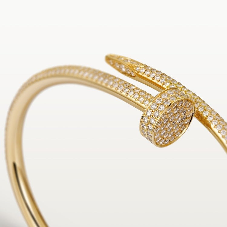 BRACELET CARTIER JUSTE UN CLOU MODÉLE CLASSIQUE SEMI PAVÉ GOLD