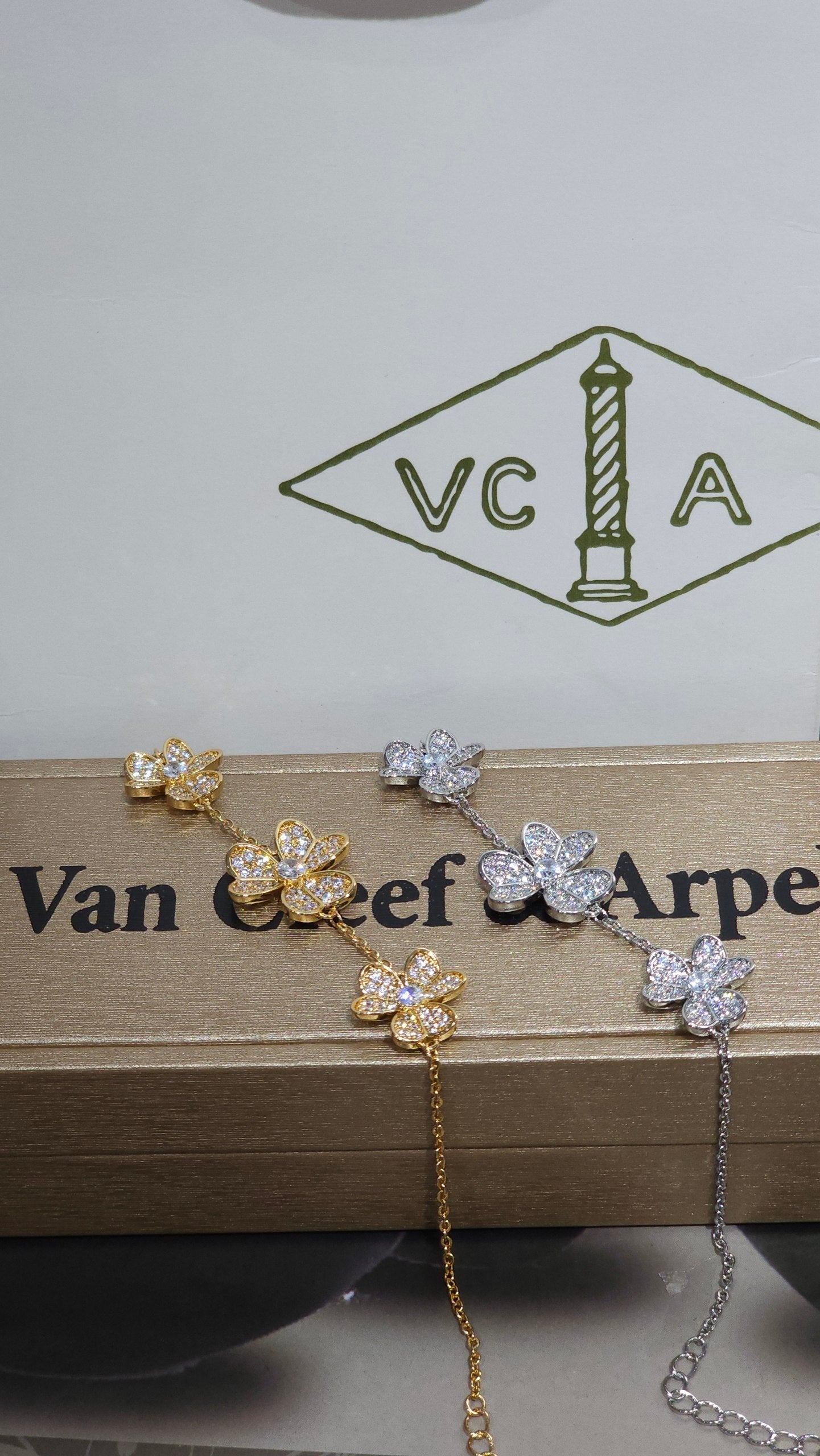 Gourmet femme Van Cleef & Arpels