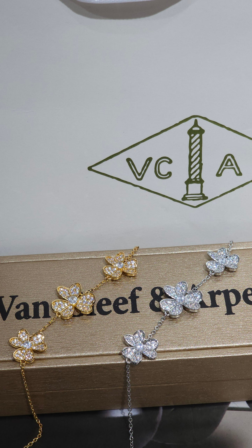 Gourmet femme Van Cleef & Arpels