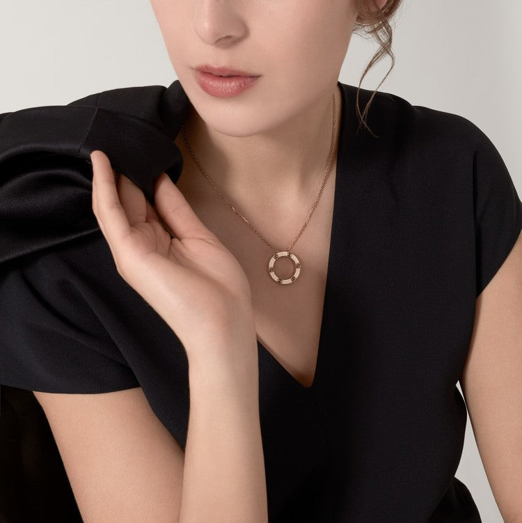 COLLIER CARTIER PENDENTIF LOVE PAVÉ GOLD
