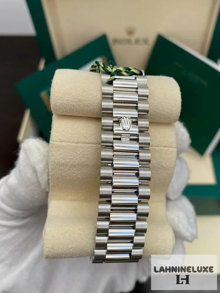 Day-Date 40 – 228206 Platinum Arabic Dial