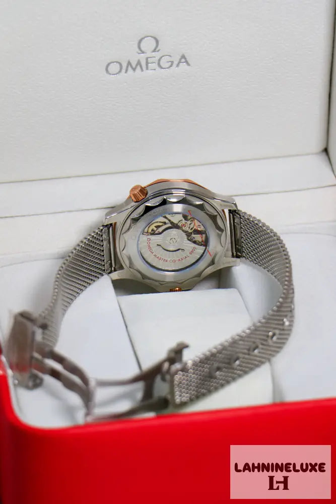 OMEGA SEAMASTER DRIVER 300M