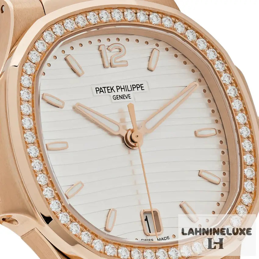 Patek Philippe Nautilus 7118/1200R-001 ’Ladies’ Rose Gold Silver Dial Diamond Bezel