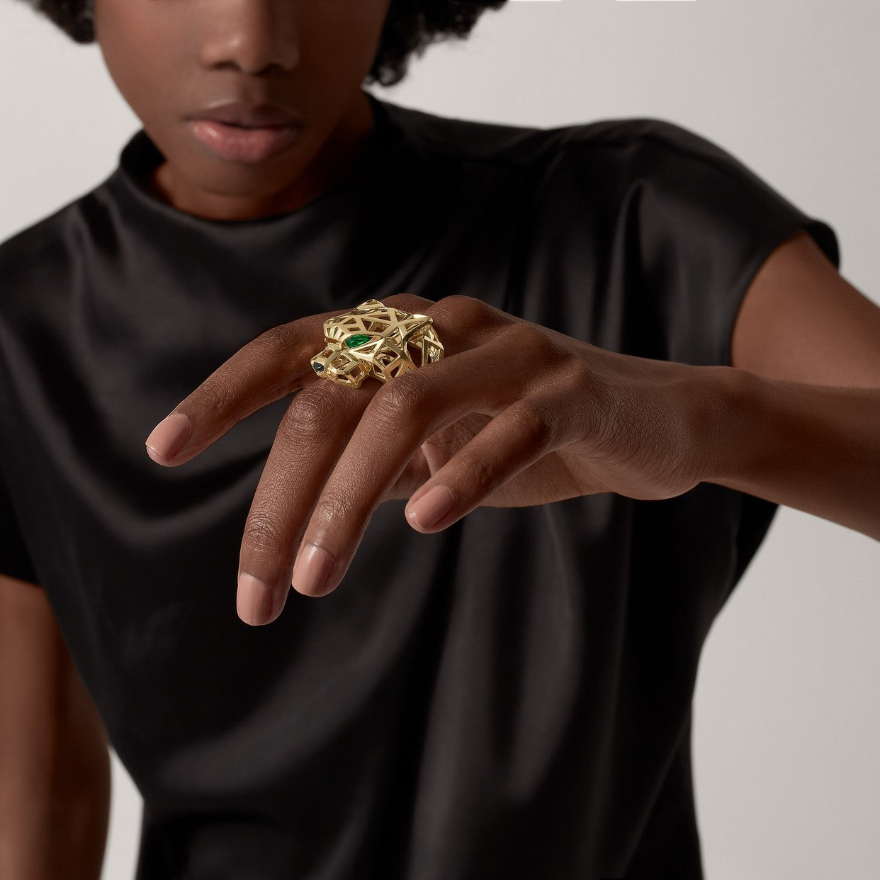 BAGUE PANTHERE DE-CARTIER-GOLD