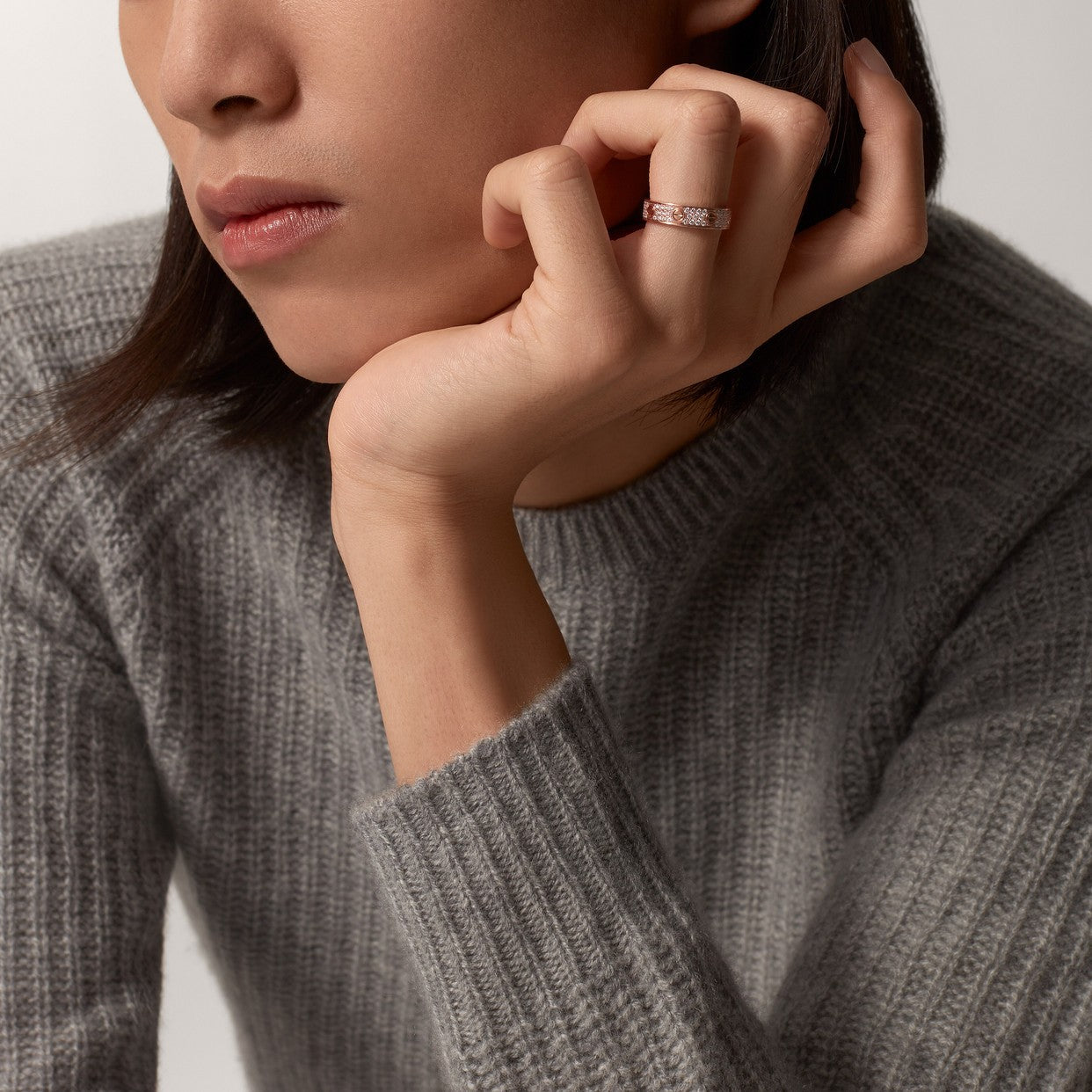 BAGUE CARTIER LOVE PAVÉE ROSE GOLD