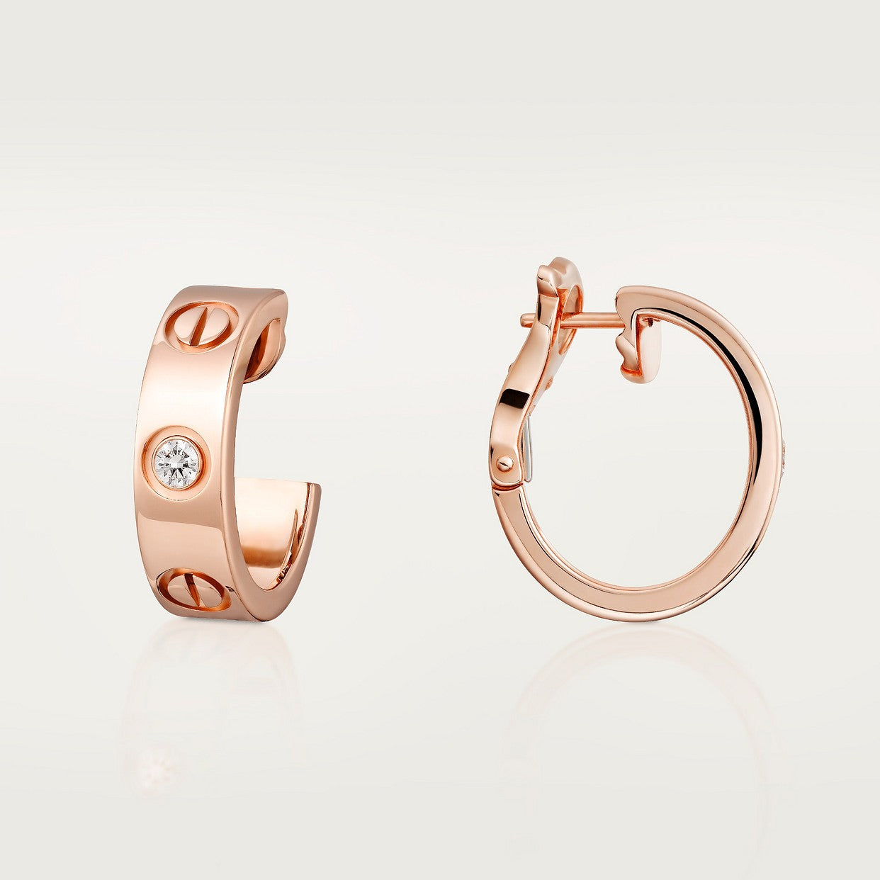 BOUCLE CARTIER LOVE CRÉEOLES PETIT MODÉLE DEUX DIAMONDS WHITE GOLD