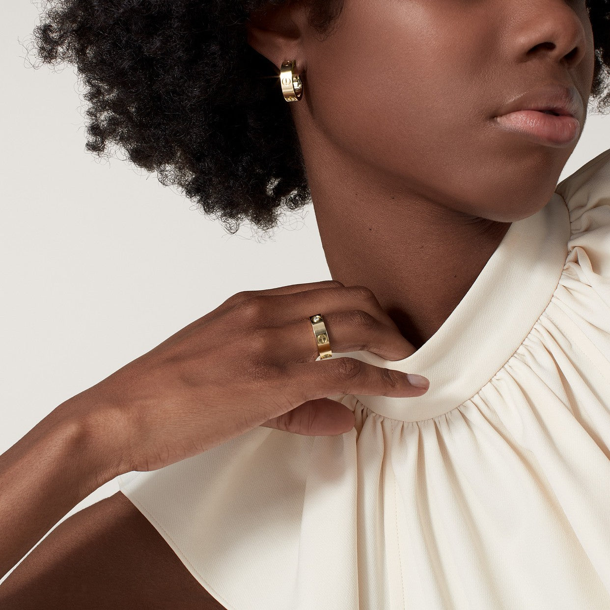BAGUE CARTIER LOVE MODÈLE CLASSIQUE GOLD 3 DIAMANTS