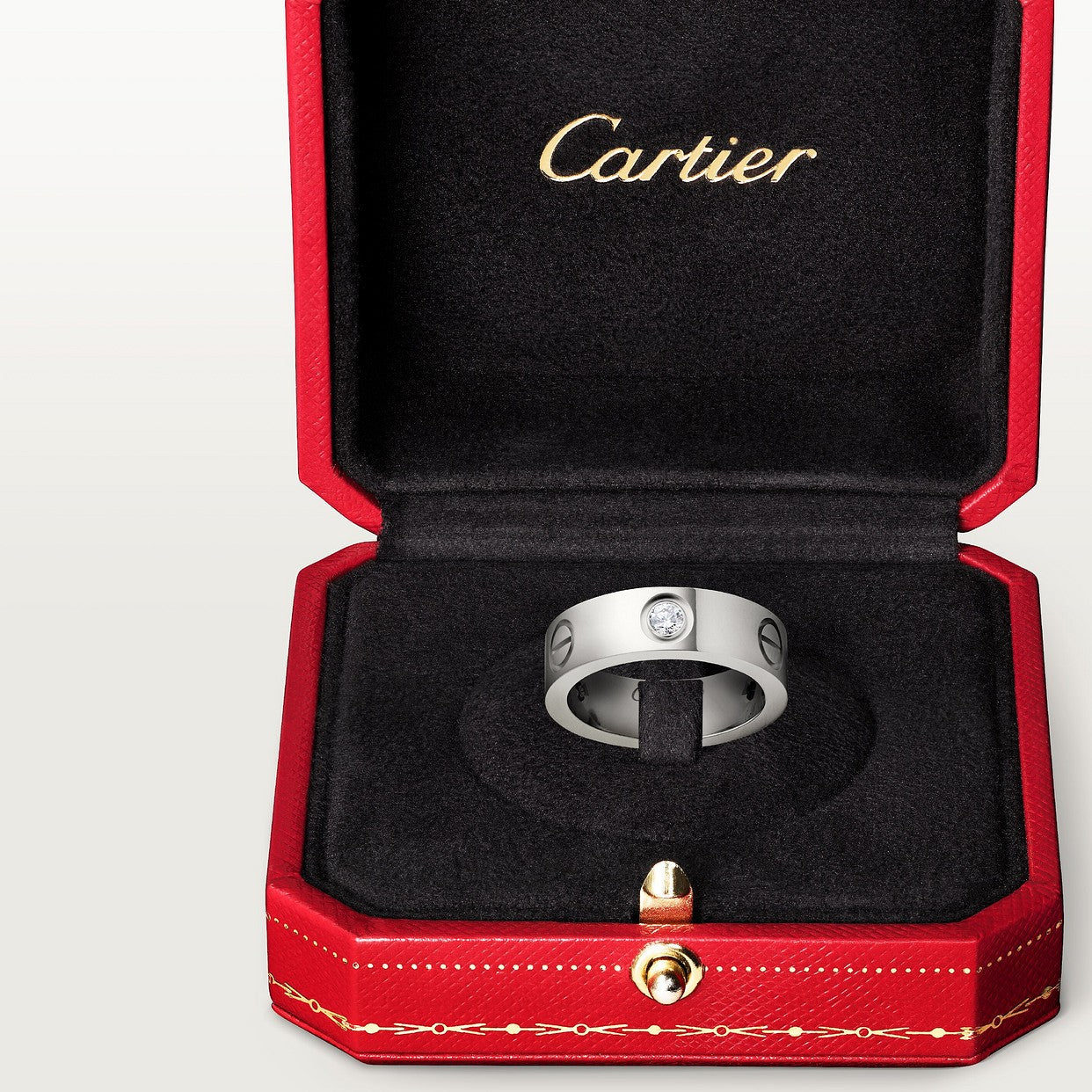 BAGUE CARTIER LOVE MODÈLE CLASSIQUE WHITE GOLD 3 DIAMANTS